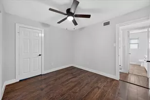 728 Douglas St, Burleson, TX 76028 - Photo 24