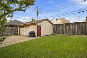 6317 Bryan Pkwy, Dallas, TX 75214 - Photo 38