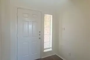2264 Stonebrook Ln, Mesquite, TX 75181 - Photo 2