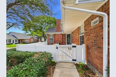 2220 Countryside Drive, Bedford, TX 76021 - Photo 2