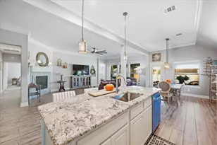 136 Sapphire Ln, Waxahachie, TX 75165 - Photo 14