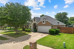 726 Celebrity Ct, Midlothian, TX 76065 - Photo 1