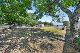 108 Rosedale Ave, Keene, TX 76059 - Photo 24