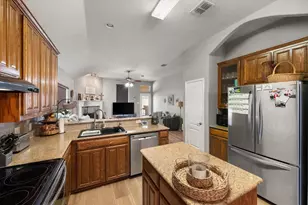 8249 Winter Falls Tr, Fort Worth, TX 76053 - Photo 8