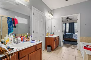 2707 Meadow Lake Dr, Grand Prairie, TX 75050 - Photo 18