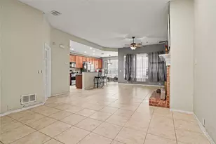 2707 Meadow Lake Dr, Grand Prairie, TX 75050 - Photo 12