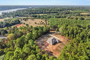 525 Lake Gladewater Rd, Gladewater, TX 75647 - Photo 4