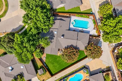 2409 Fairview Drive, Plano, TX 75075 - Photo 4