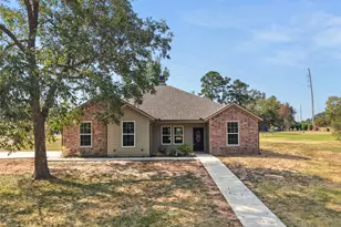 106 Royal St, Gilmer, TX 75645 - Photo 6
