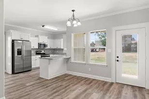 106 Royal St, Gilmer, TX 75645 - Photo 12