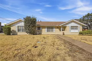5682 Worrell Dr, Fort Worth, TX 76133 - Photo 2
