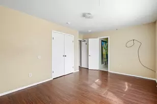5682 Worrell Dr, Fort Worth, TX 76133 - Photo 12