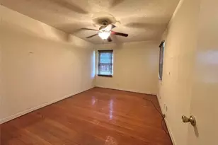 1601 Park Pl, Irving, TX 75061 - Photo 4