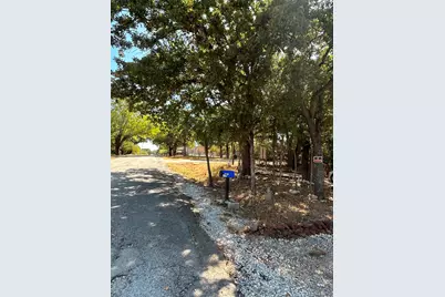 3716 Falconcrest Drive, Joshua, TX 76058 - Photo 2