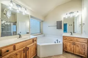 166 Oxford Ranch Rd, Waxahachie, TX 75167 - Photo 10