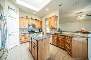 166 Oxford Ranch Rd, Waxahachie, TX 75167 - Photo 6