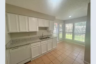 1910 Wilshire Drive, Irving, TX 75061 - Photo 12