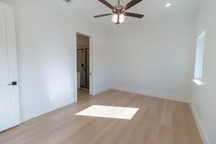 1626 Andrade Pl, Dallas, TX 75204 - Photo 16