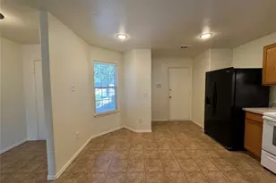 5729 Mirror Ridge Dr, Fort Worth, TX 76179 - Photo 8
