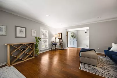 10945 Middle Knoll Drive, Dallas, TX 75238 - Photo 2