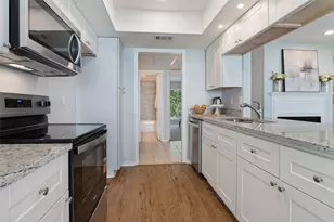 2535 Wedglea Dr, Dallas, TX 75211 - Photo 10