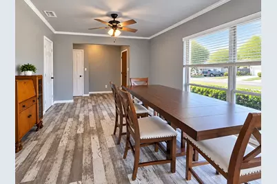 224 E 9th Street, Bonham, TX 75418 - Photo 8