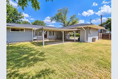 224 E 9th Street, Bonham, TX 75418 - Photo 2