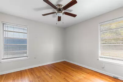 1710 W College Street, Sherman, TX 75092 - Photo 16