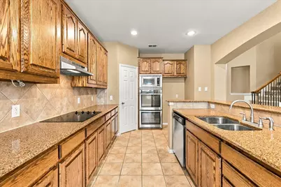 1713 Chessington Lane, McKinney, TX 75072 - Photo 12