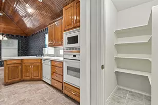 4007 Appian Way, Arlington, TX 76013 - Photo 8