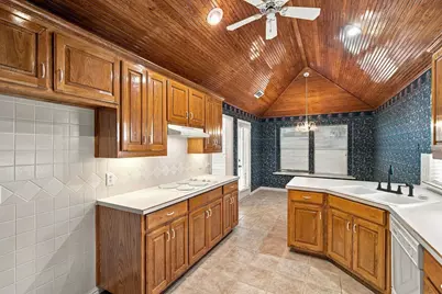 4007 Appian Way, Arlington, TX 76013 - Photo 10