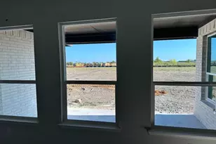 210 Horizon Rd, Valley View, TX 76272 - Photo 12
