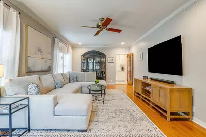 2209 Tremont Avenue, Fort Worth, TX 76107 - Photo 8