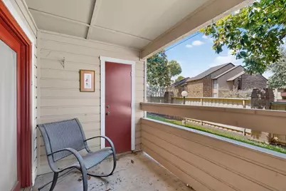 1909 Chasewood Circle #112, Arlington, TX 76011 - Photo 4