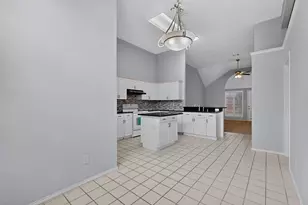 2702 Garden Springs Dr, Richardson, TX 75082 - Photo 14
