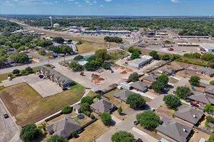 104 Topaz Cir, Hewitt, TX 76643 - Photo 38
