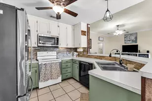 104 Topaz Cir, Hewitt, TX 76643 - Photo 12