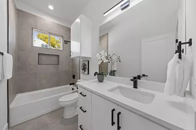 1429 E Ann Arbor Avenue, Dallas, TX 75216 - Photo 20