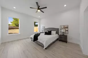 1429 E Ann Arbor Ave, Dallas, TX 75216 - Photo 12