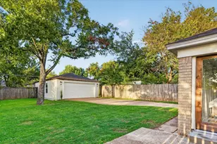 3323 Ivandell Ave, Dallas, TX 75211 - Photo 22