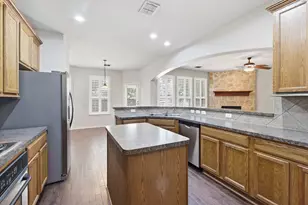 377 Kirby Dr, Lantana, TX 76226 - Photo 6