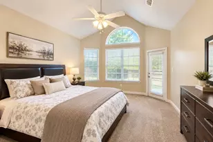 10316 Donley Dr, Irving, TX 75063 - Photo 4