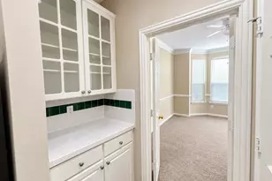 10316 Donley Dr, Irving, TX 75063 - Photo 8