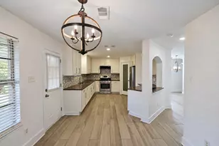 1330 Kensington Ct, Garland, TX 75040 - Photo 2