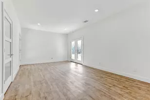 3260 W Crawford St, Denison, TX 75020 - Photo 14