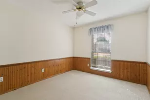 1927 E Branch Hollow Dr, Carrollton, TX 75007 - Photo 14
