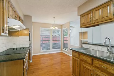 1927 E Branch Hollow Drive, Carrollton, TX 75007 - Photo 6
