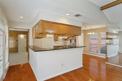 1927 E Branch Hollow Drive, Carrollton, TX 75007 - Photo 8