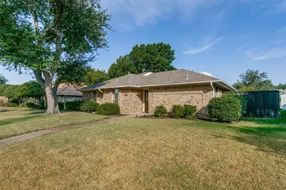 1927 E Branch Hollow Drive, Carrollton, TX 75007 - Photo 2