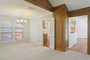 1927 E Branch Hollow Dr, Carrollton, TX 75007 - Photo 12